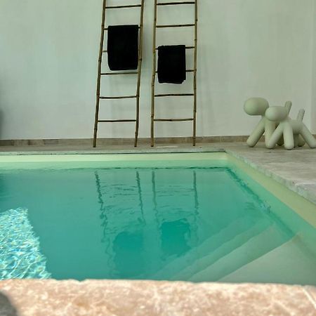Manoir Les Feuillantines Piscine & Spa Isques Exteriör bild