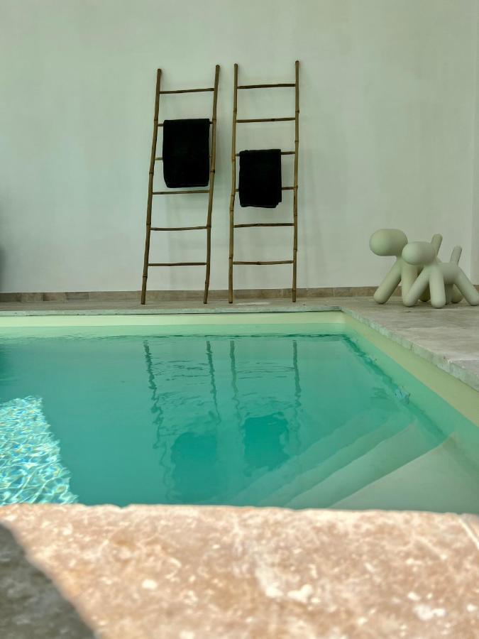 Manoir Les Feuillantines Piscine & Spa Isques Exteriör bild